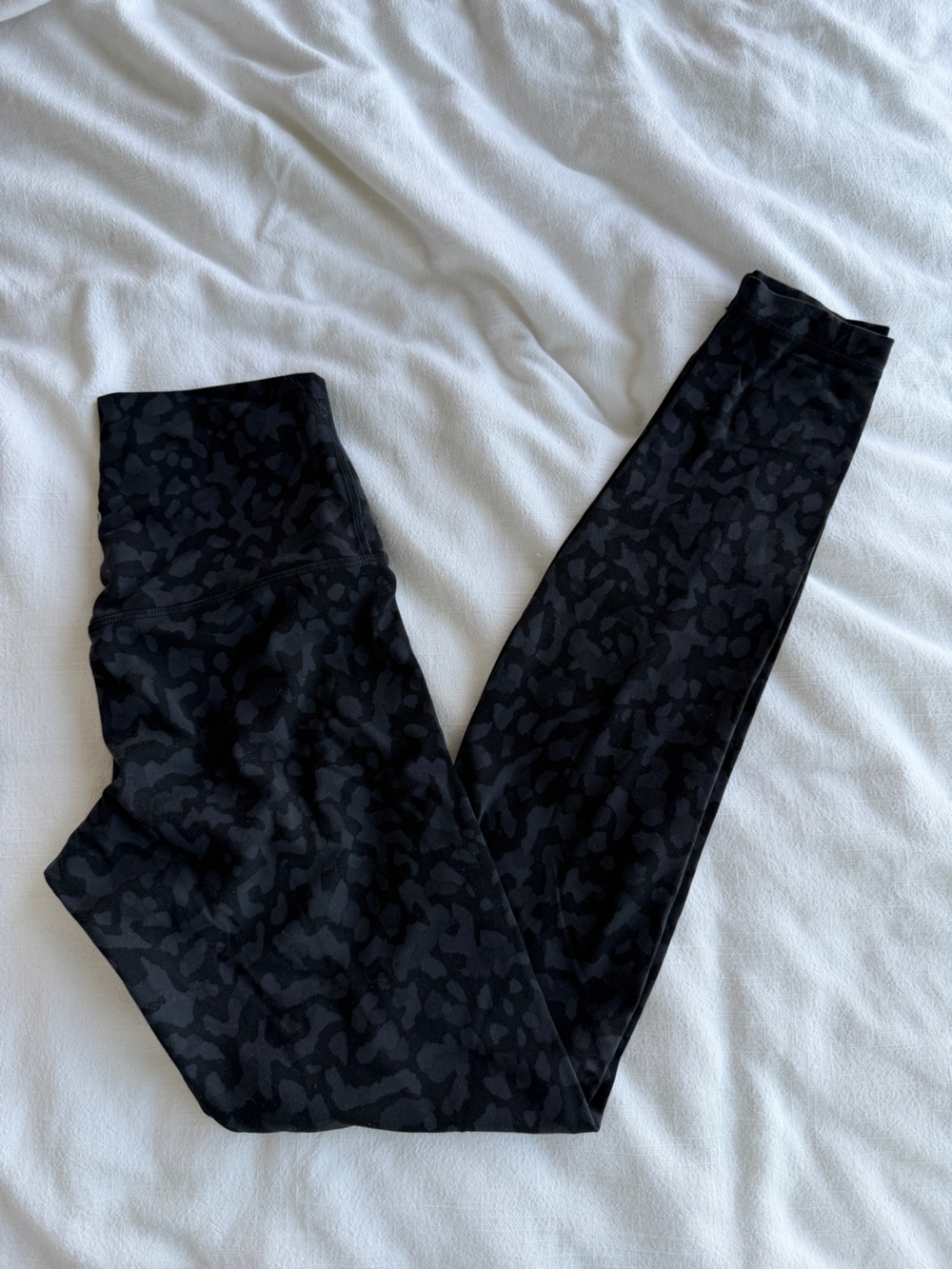 Black Camouflage Pattern Active Leggings - Picture 6 of 7